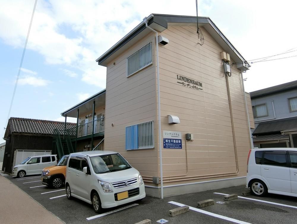 兵庫県高砂市高砂町南本町のアパートの建物外観