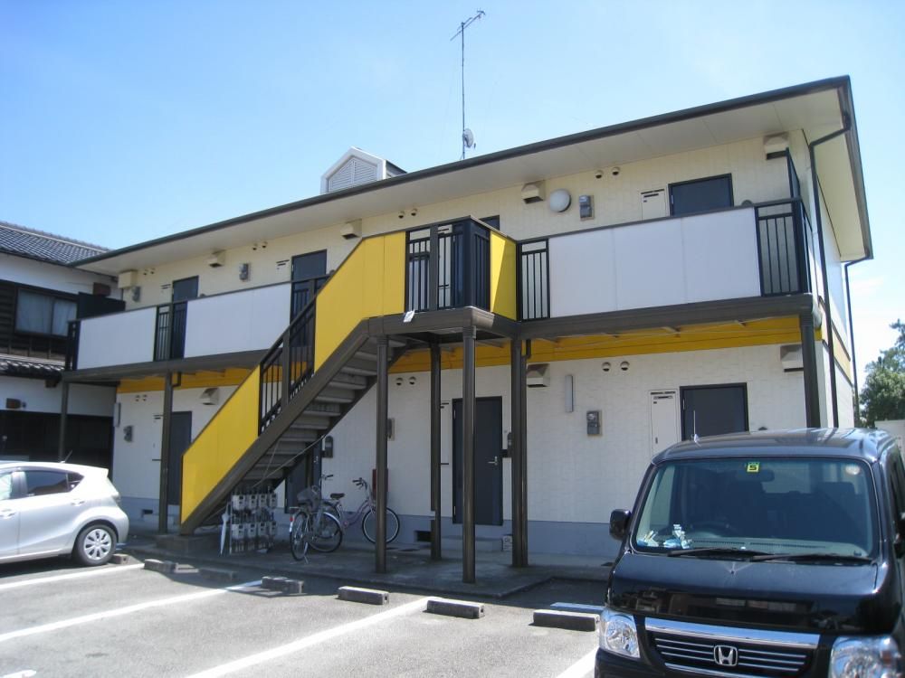 兵庫県高砂市曽根町のアパートの建物外観