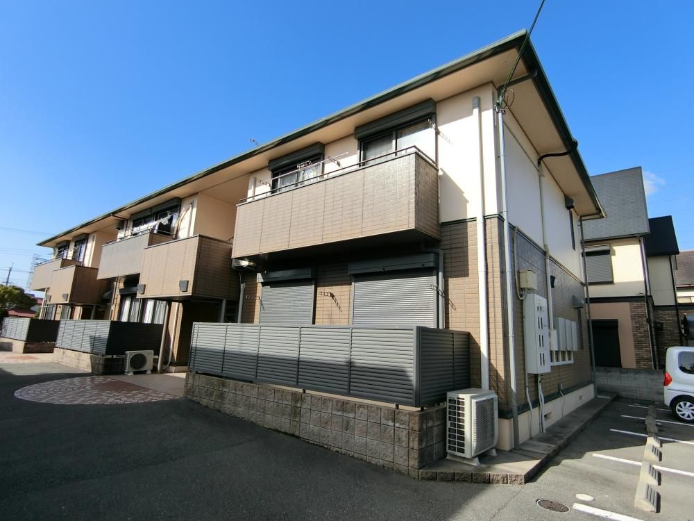 兵庫県高砂市荒井町蓮池2丁目のアパートの建物外観