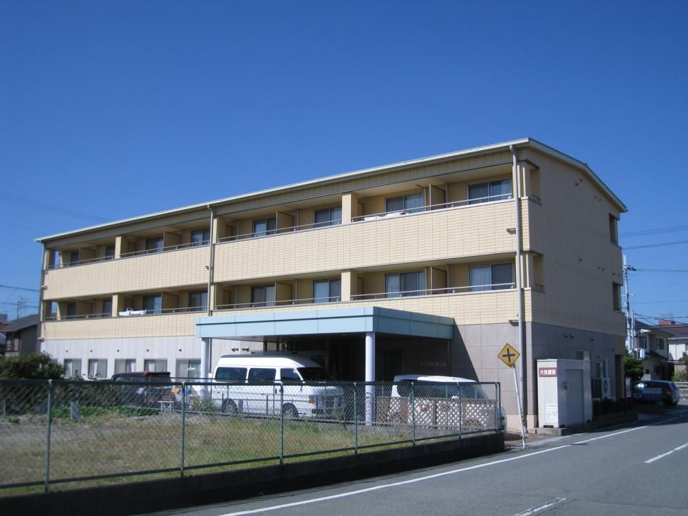 兵庫県高砂市荒井町東本町のマンションの建物外観