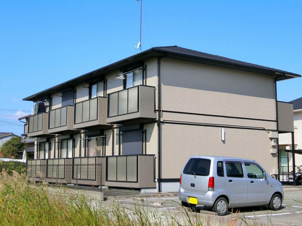 兵庫県高砂市曽根町のアパートの建物外観