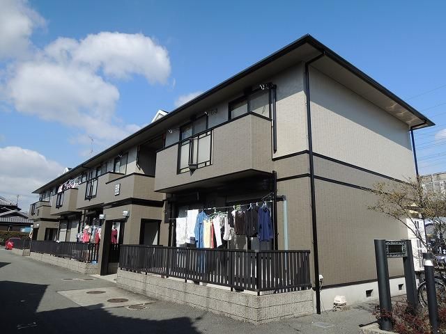 兵庫県高砂市曽根町のアパートの建物外観
