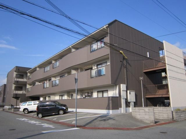 兵庫県加古川市尾上町旭3丁目のマンションの建物外観