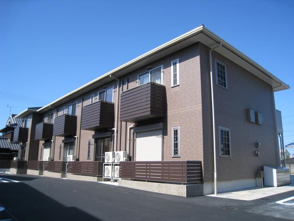 兵庫県加古川市尾上町池田のアパートの建物外観