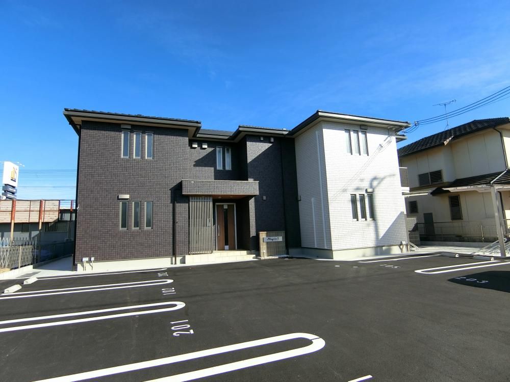 兵庫県高砂市米田町米田314のアパートの建物外観